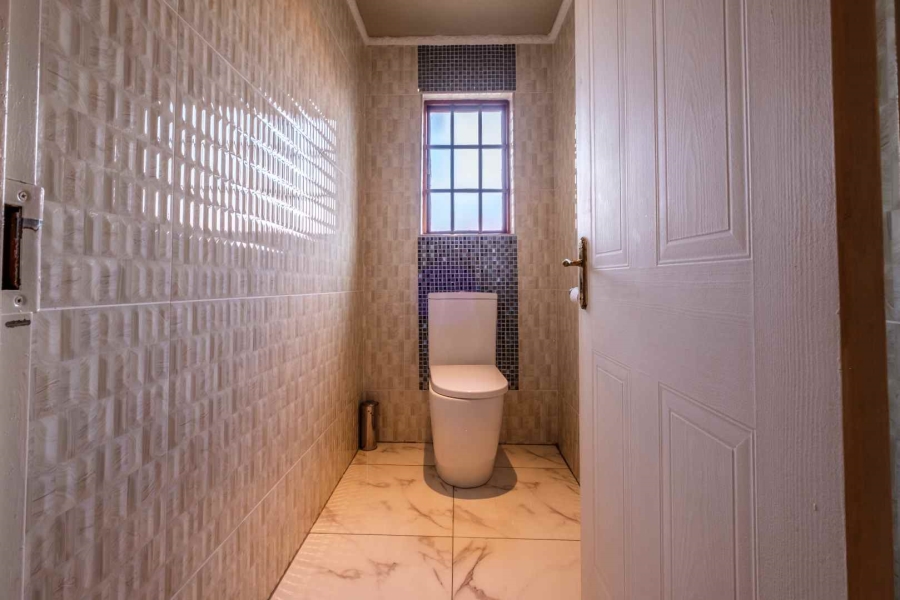 3 Bedroom Property for Sale in Mondeor Gauteng