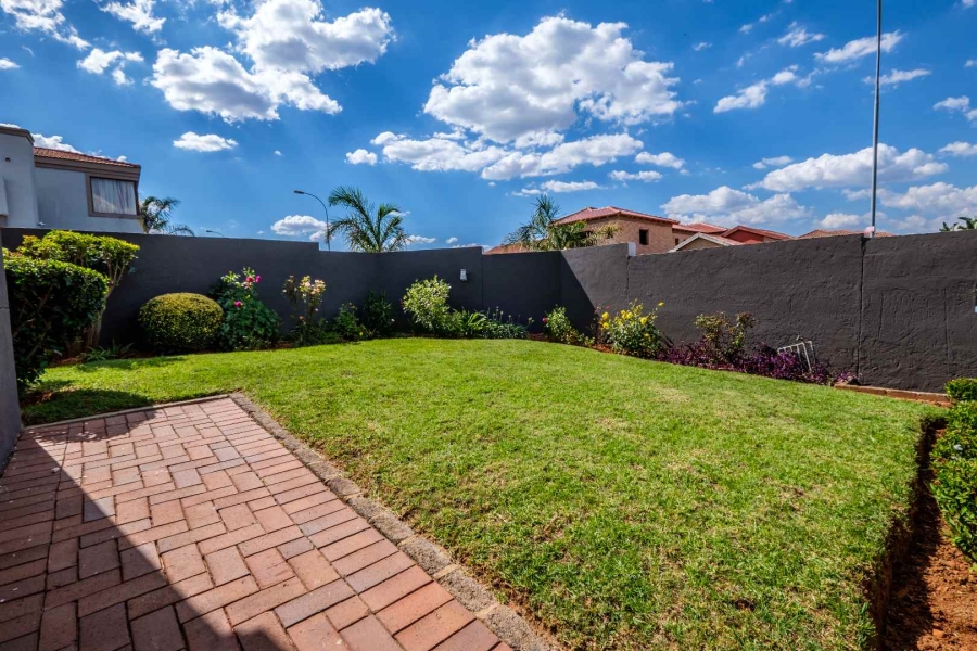 3 Bedroom Property for Sale in Mondeor Gauteng