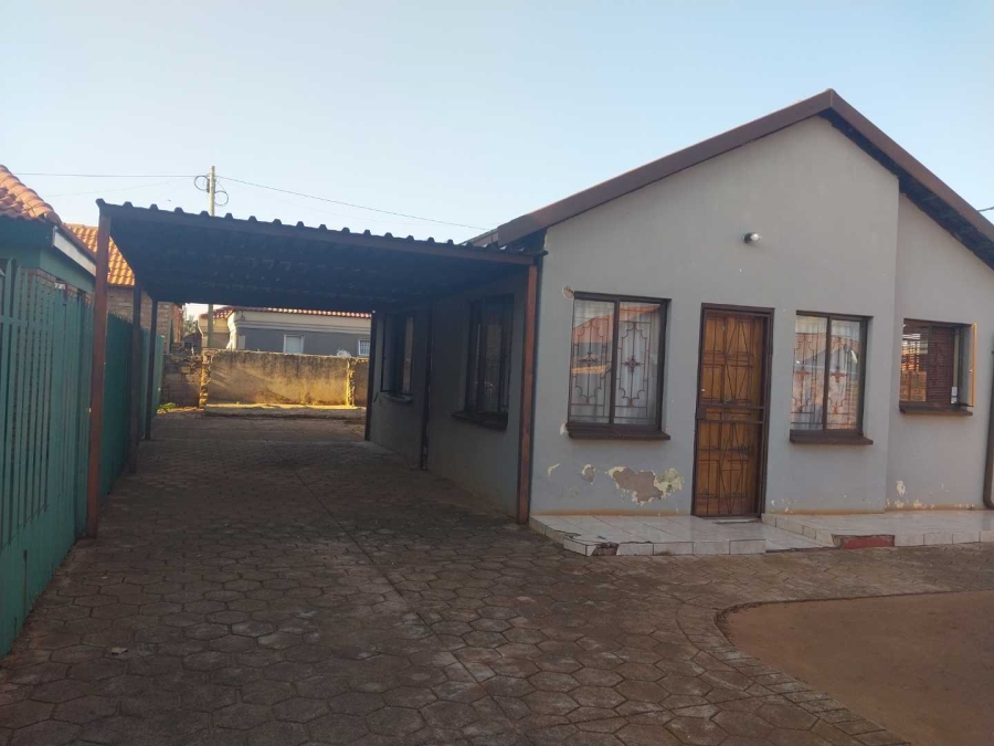 To Let 2 Bedroom Property for Rent in Mahube Valley Gauteng