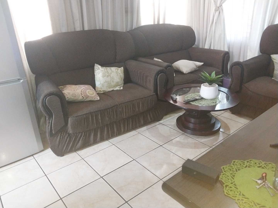 To Let 2 Bedroom Property for Rent in Mahube Valley Gauteng