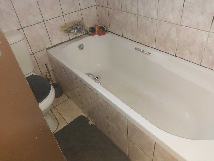 To Let 2 Bedroom Property for Rent in Mahube Valley Gauteng