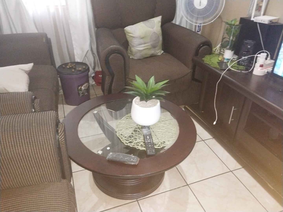 To Let 2 Bedroom Property for Rent in Mahube Valley Gauteng