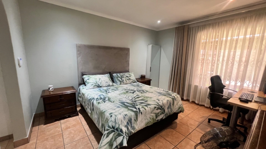 3 Bedroom Property for Sale in Ridgeway Gauteng