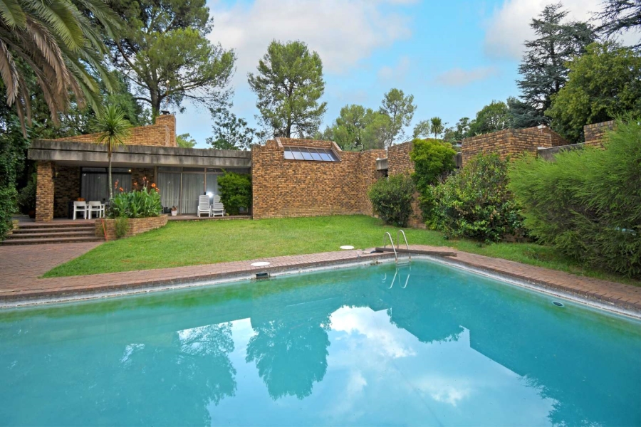 Commercial Property for Sale in Glen Austin Gauteng