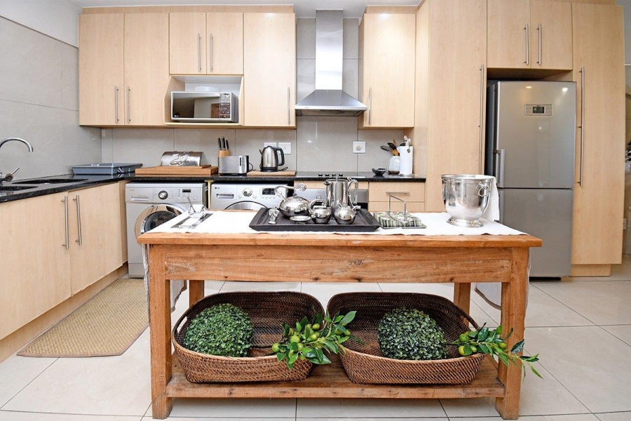 2 Bedroom Property for Sale in Sandton Central Gauteng