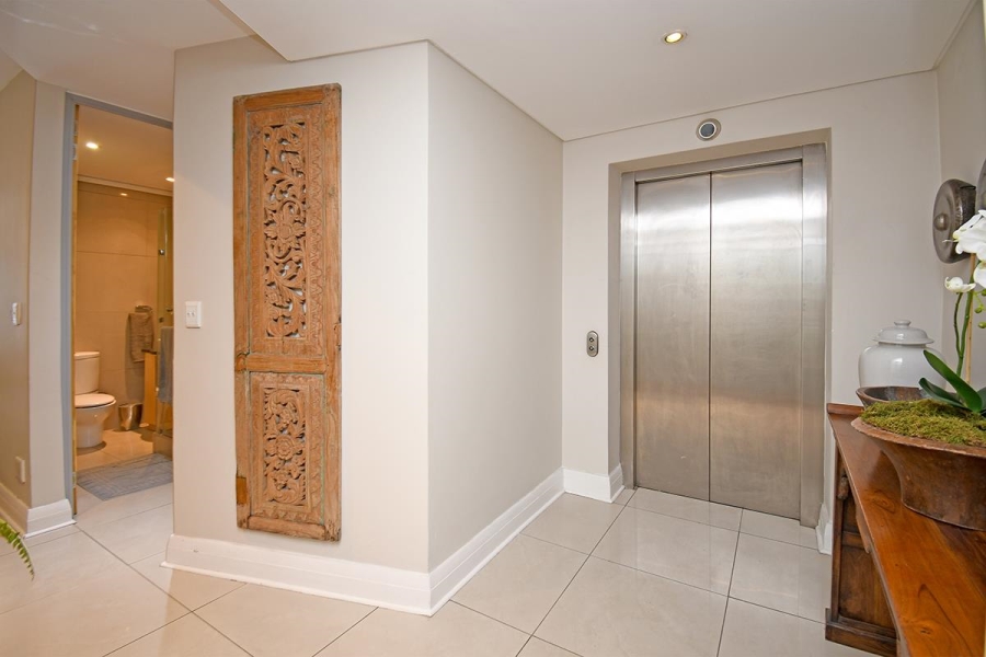 2 Bedroom Property for Sale in Sandton Central Gauteng