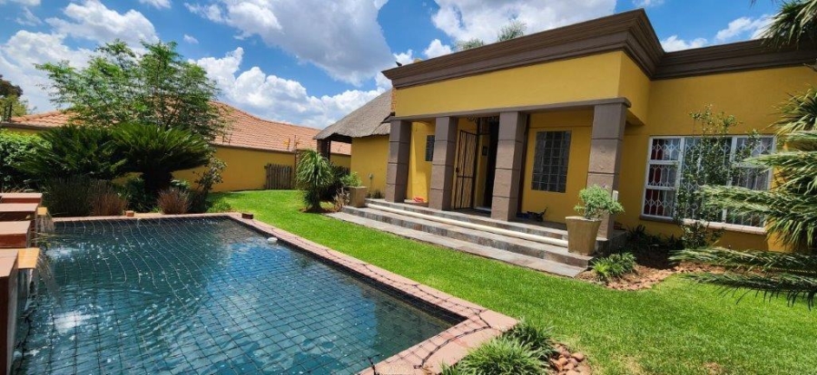 4 Bedroom Property for Sale in New Redruth Gauteng