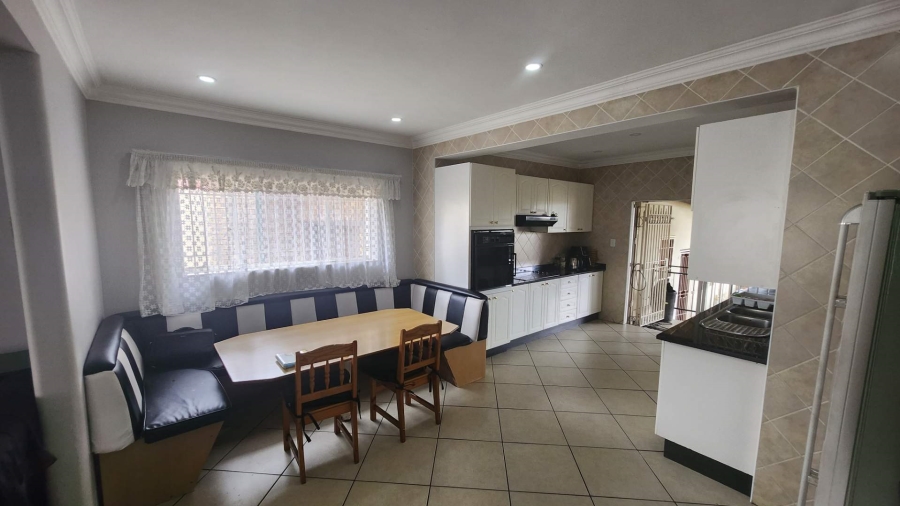 4 Bedroom Property for Sale in South Hills Gauteng