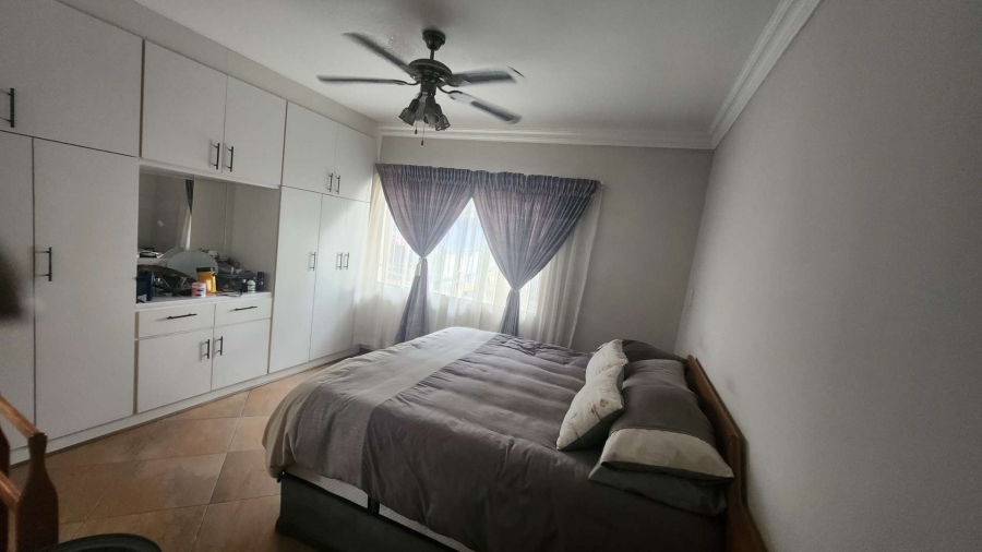 4 Bedroom Property for Sale in South Hills Gauteng