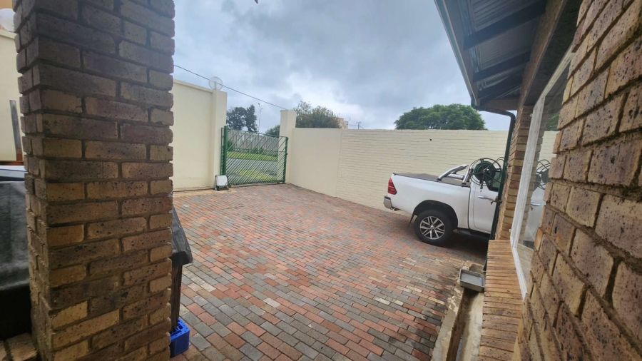 4 Bedroom Property for Sale in South Hills Gauteng