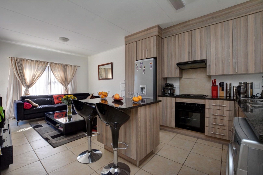 2 Bedroom Property for Sale in Ruimsig Gauteng