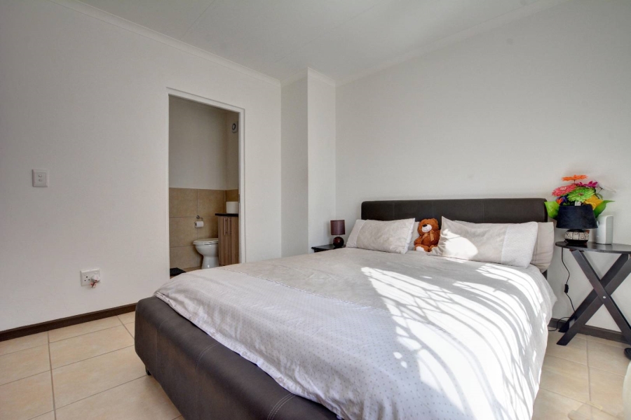 2 Bedroom Property for Sale in Ruimsig Gauteng