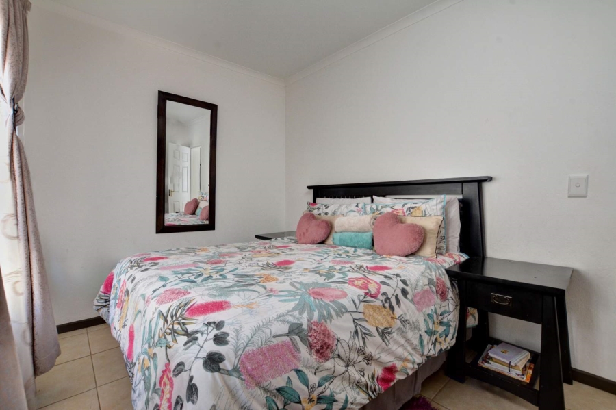 2 Bedroom Property for Sale in Ruimsig Gauteng