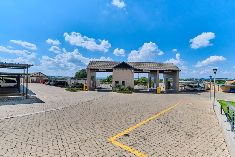 2 Bedroom Property for Sale in Ruimsig Gauteng