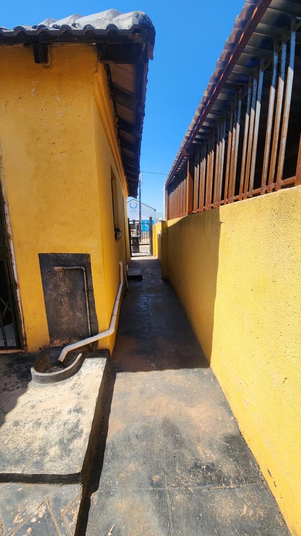 3 Bedroom Property for Sale in Rosslyn Gauteng