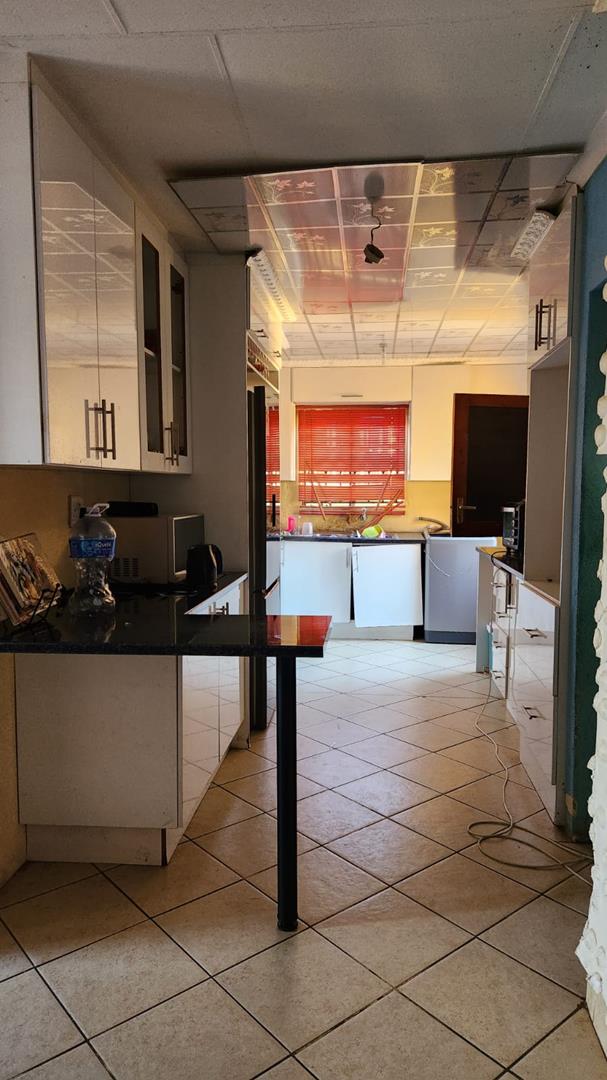 3 Bedroom Property for Sale in Rosslyn Gauteng
