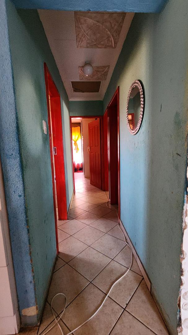 3 Bedroom Property for Sale in Rosslyn Gauteng