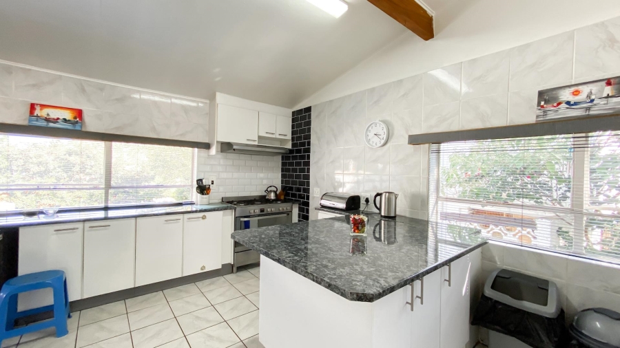 3 Bedroom Property for Sale in Linmeyer Gauteng