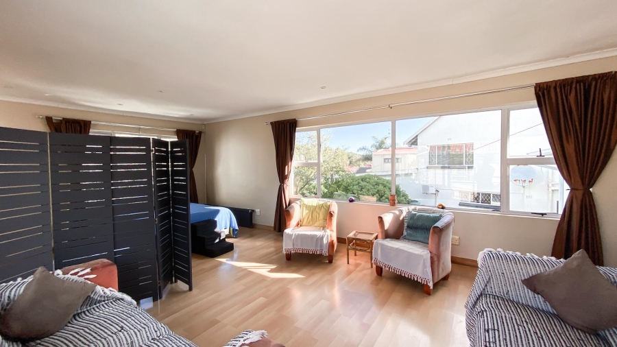 3 Bedroom Property for Sale in Linmeyer Gauteng