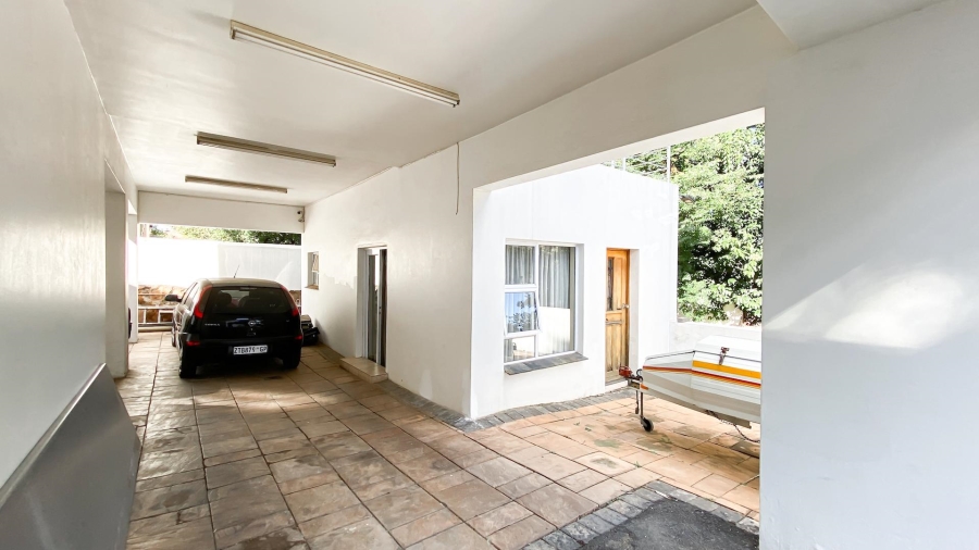 3 Bedroom Property for Sale in Linmeyer Gauteng
