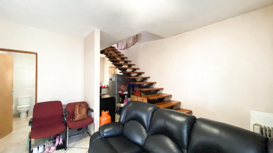 3 Bedroom Property for Sale in Linmeyer Gauteng