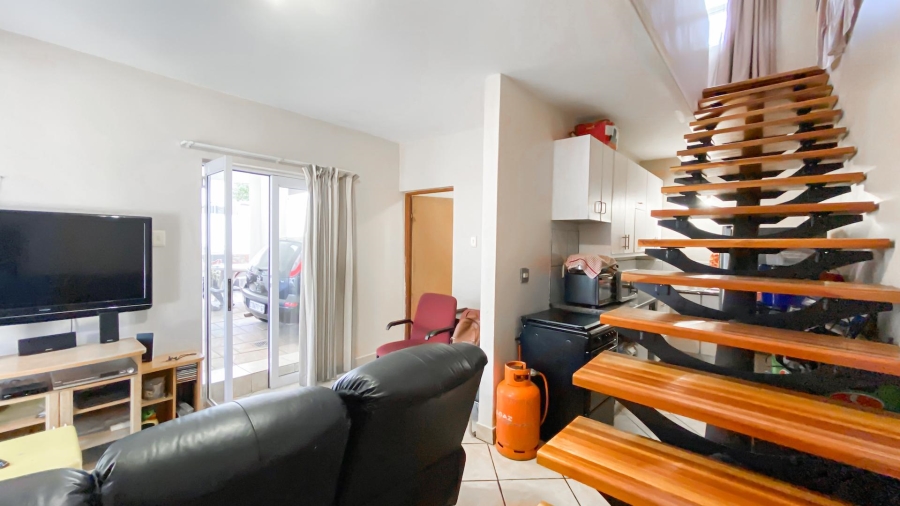 3 Bedroom Property for Sale in Linmeyer Gauteng