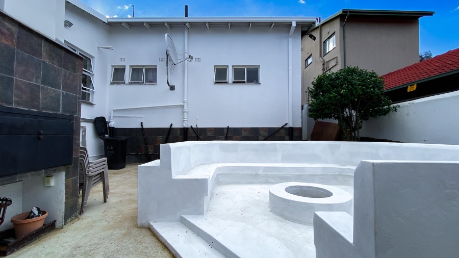 3 Bedroom Property for Sale in Linmeyer Gauteng