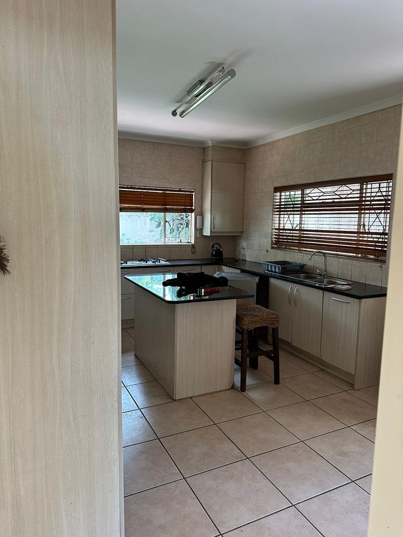 To Let 4 Bedroom Property for Rent in Wendywood Gauteng