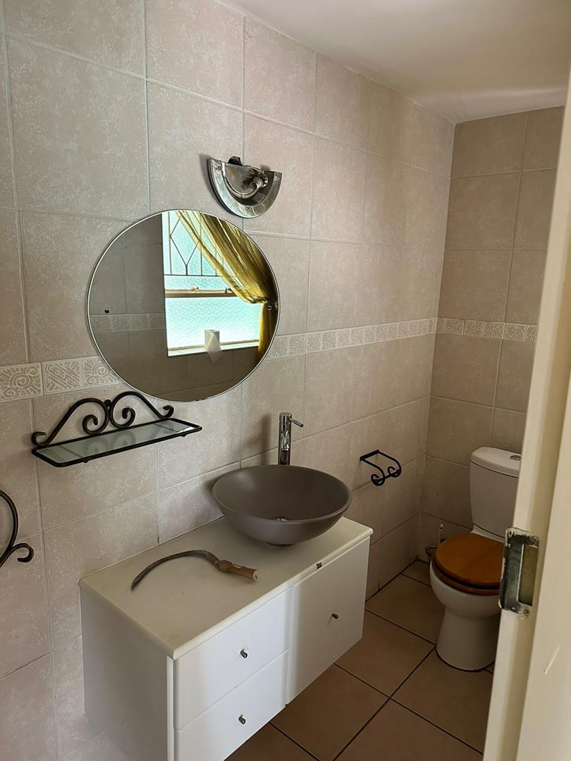 To Let 4 Bedroom Property for Rent in Wendywood Gauteng