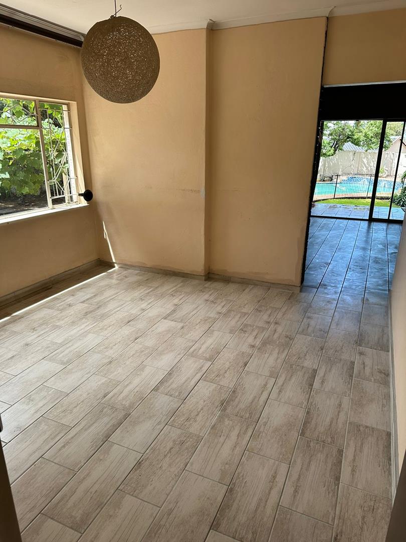 To Let 4 Bedroom Property for Rent in Wendywood Gauteng