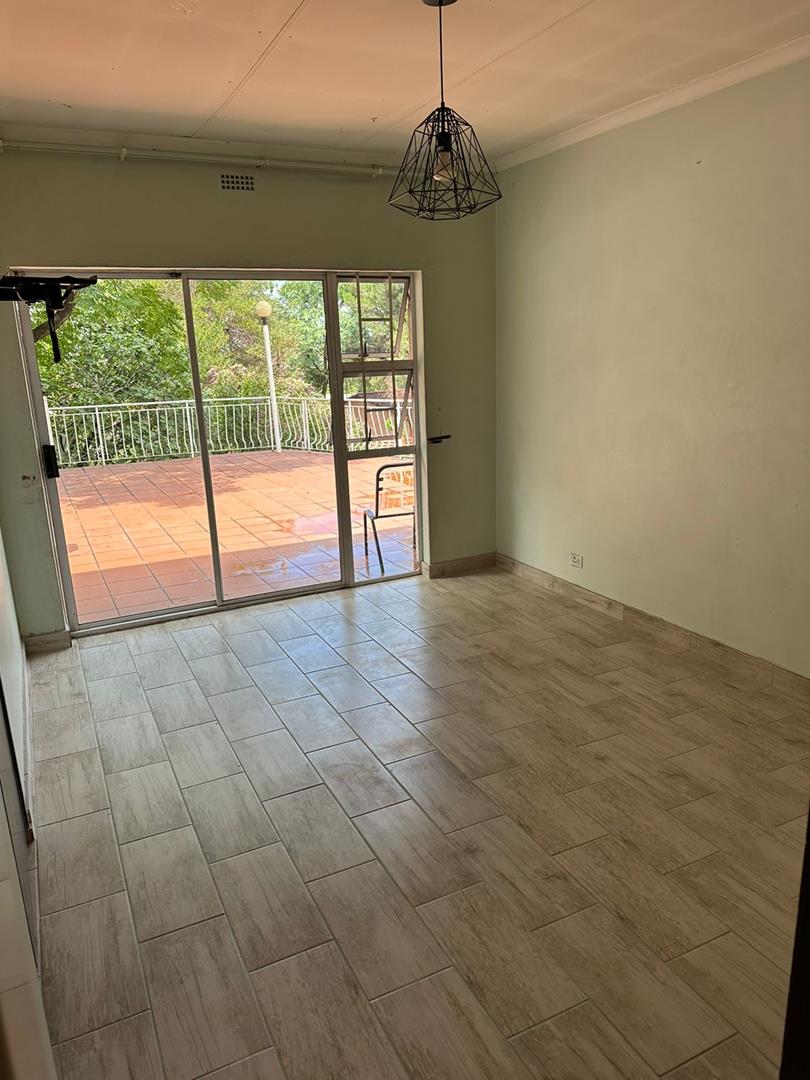 To Let 4 Bedroom Property for Rent in Wendywood Gauteng