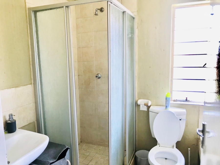 2 Bedroom Property for Sale in Klippoortje Gauteng