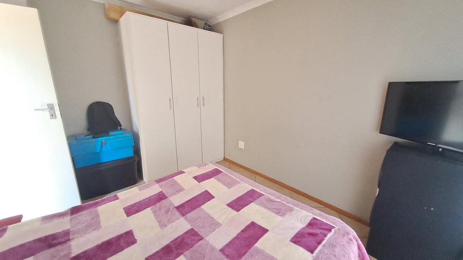 2 Bedroom Property for Sale in Albertsdal Gauteng