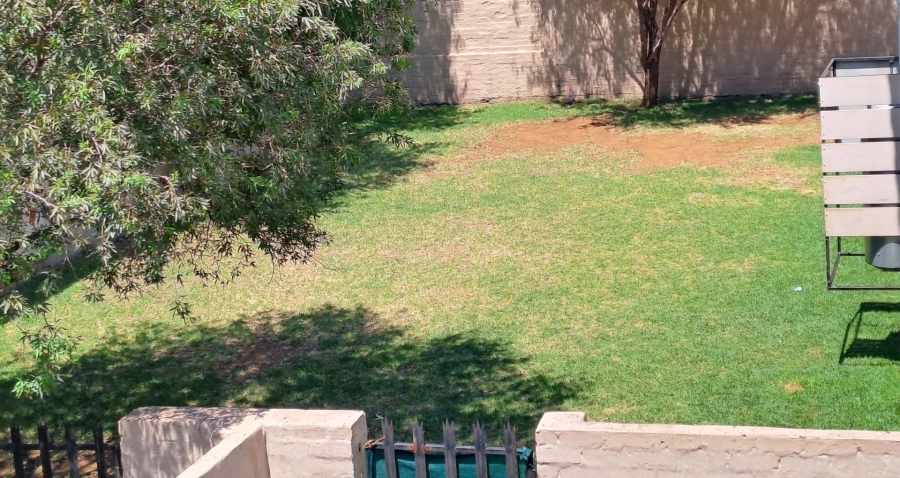 2 Bedroom Property for Sale in Albertsdal Gauteng