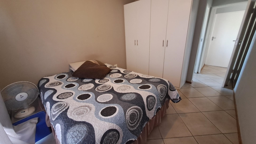 2 Bedroom Property for Sale in Albertsdal Gauteng