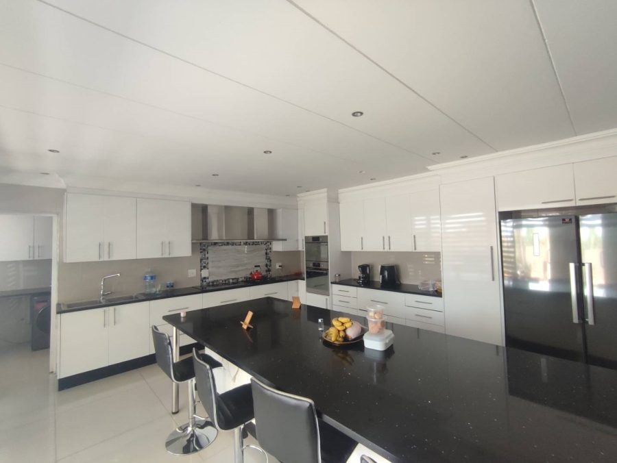 4 Bedroom Property for Sale in Rua Vista Gauteng