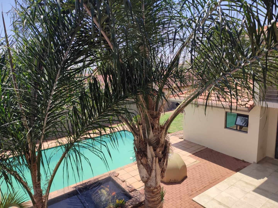 4 Bedroom Property for Sale in Rua Vista Gauteng