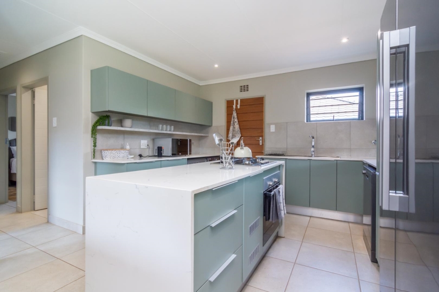 3 Bedroom Property for Sale in Lion Pride Gauteng