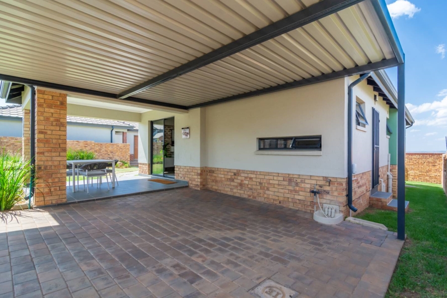 3 Bedroom Property for Sale in Lion Pride Gauteng