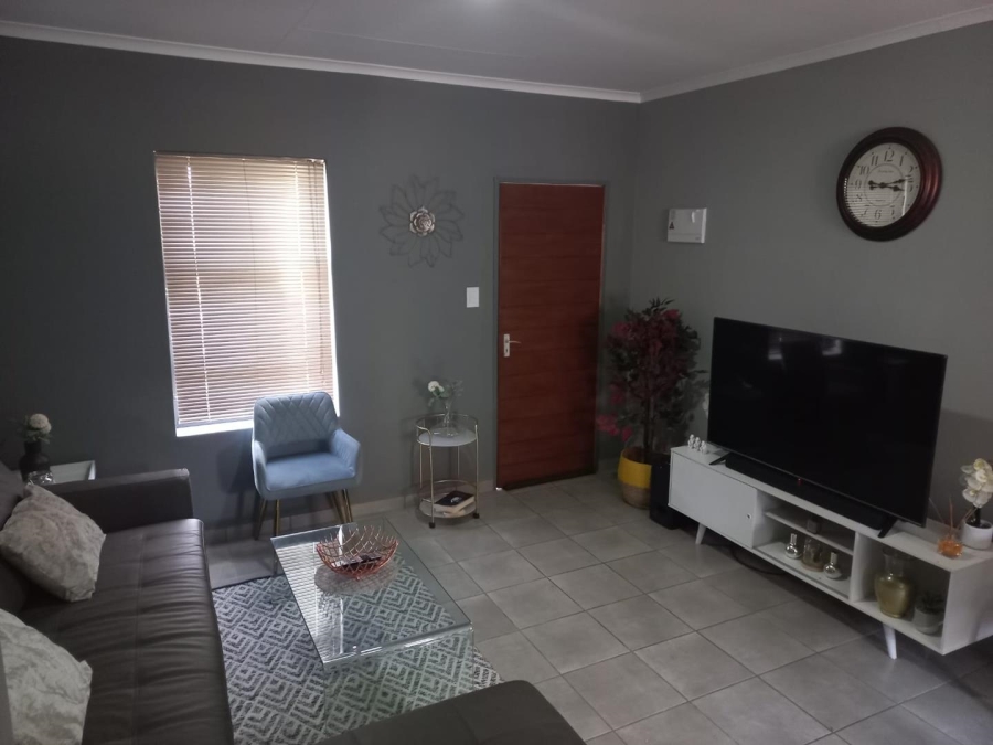 2 Bedroom Property for Sale in Groblerpark Gauteng