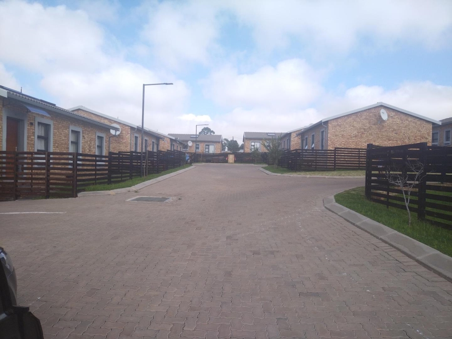 2 Bedroom Property for Sale in Groblerpark Gauteng