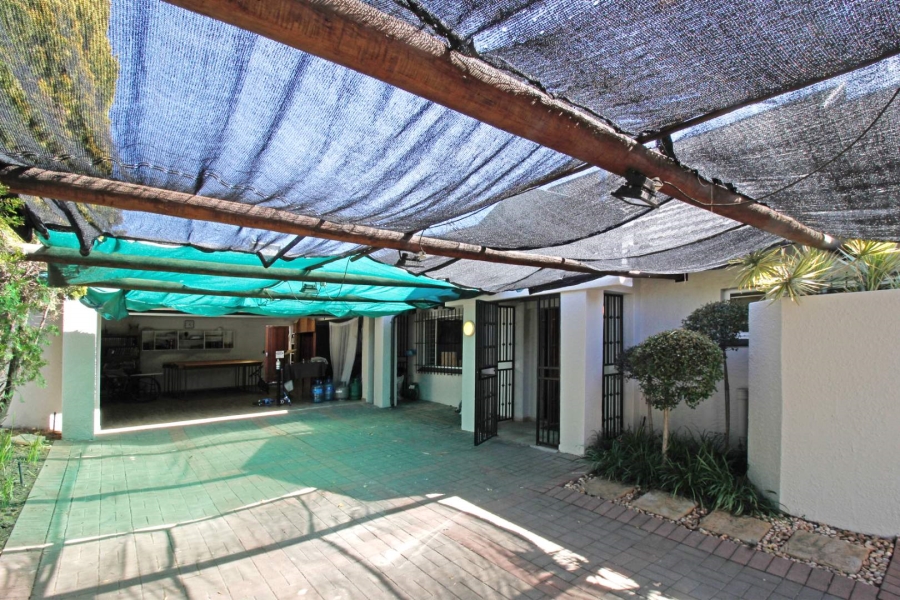 4 Bedroom Property for Sale in Glenhazel Gauteng