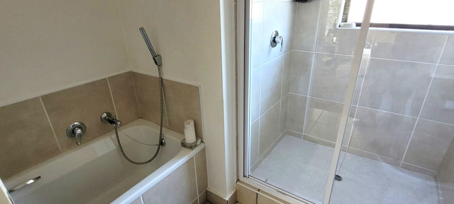 To Let 2 Bedroom Property for Rent in Maroeladal Gauteng