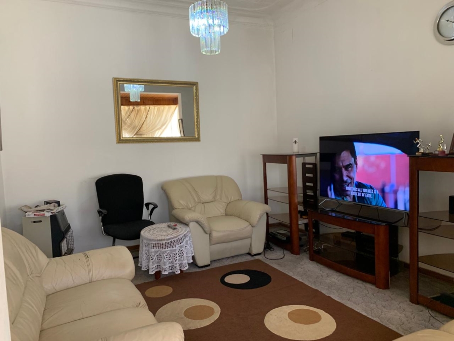 10 Bedroom Property for Sale in Regents Park Gauteng