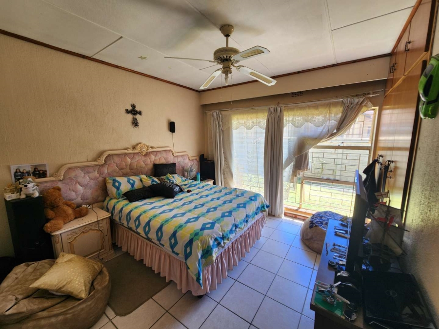 4 Bedroom Property for Sale in Mayberry Park Gauteng