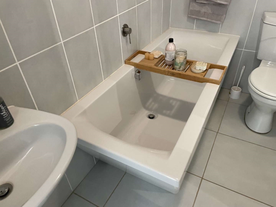To Let 2 Bedroom Property for Rent in Mooikloof Glen Gauteng