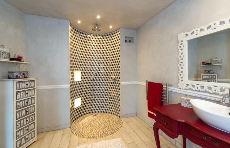 9 Bedroom Property for Sale in Glenvista Gauteng