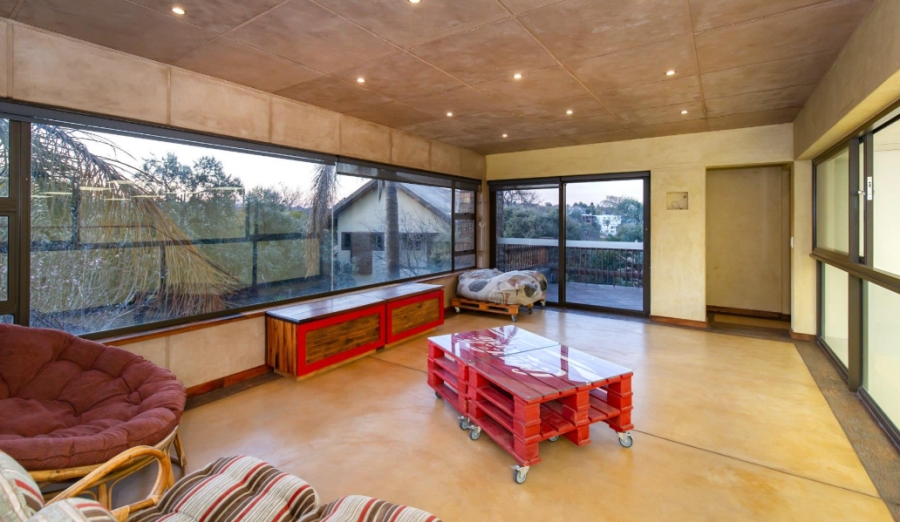 9 Bedroom Property for Sale in Glenvista Gauteng