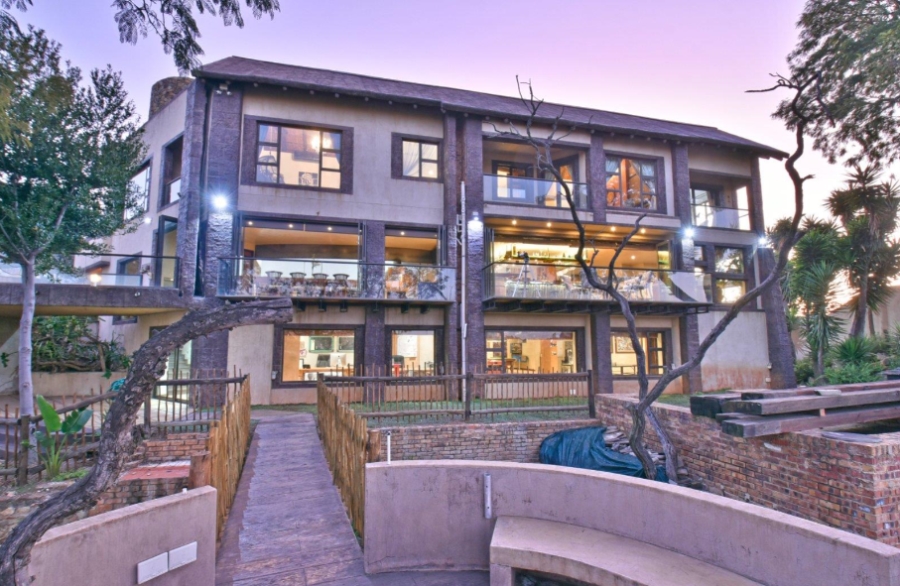 9 Bedroom Property for Sale in Glenvista Gauteng