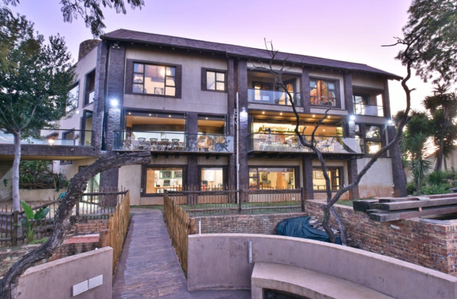 9 Bedroom Property for Sale in Glenvista Gauteng
